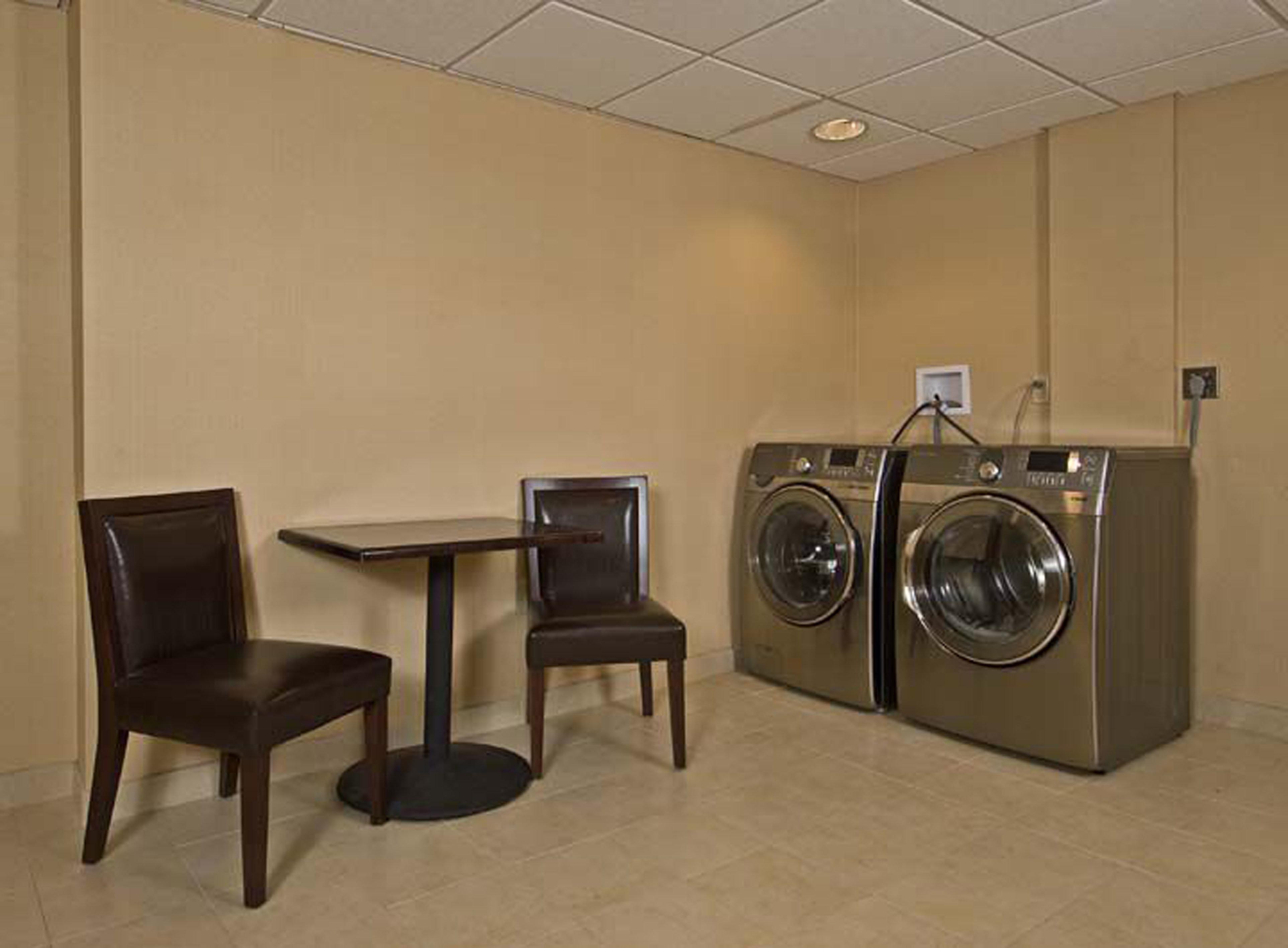 Armoni Inn & Suites Orangeburg Facilidades foto